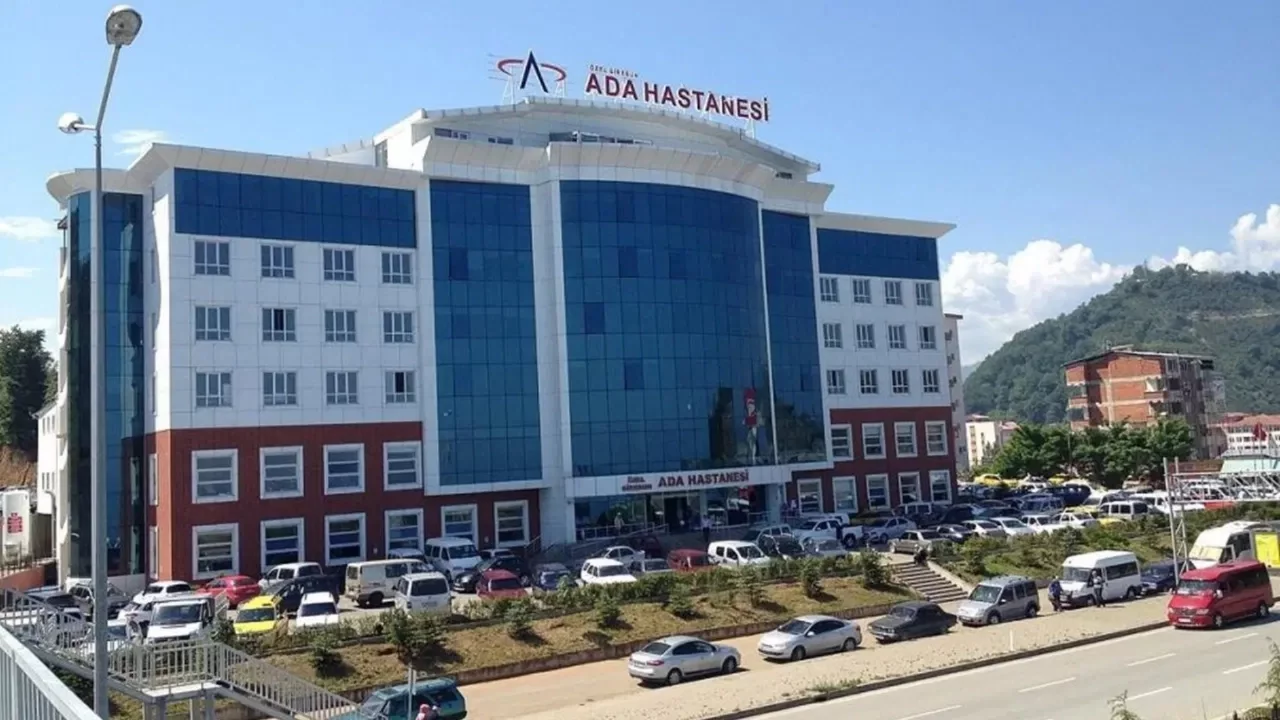 'Kas ağrısı' tanısıyla taburcu edilen hasta kalp krizi geçirdi: Bakanlıktan o hastaneye soruşturm...