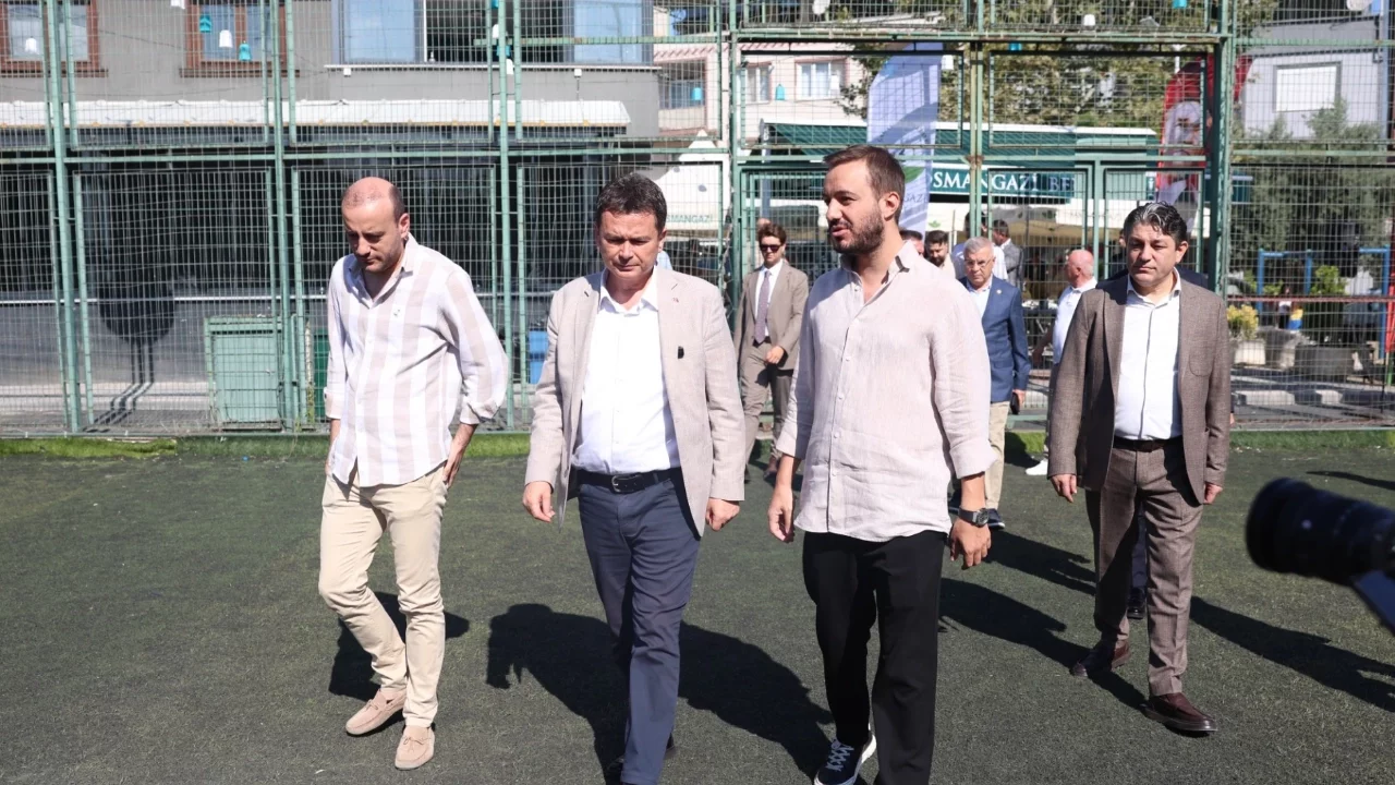 Osmangazi Belediye Başkanı Erkan Aydın Gülbahçe'de vatandaşlarla buluştu