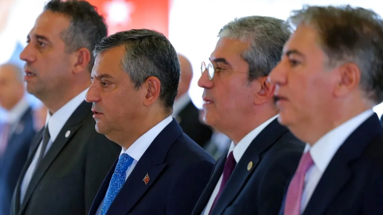 Özgür Özel'in kurduğu Yeni Parti TBMM sitesine eklendi