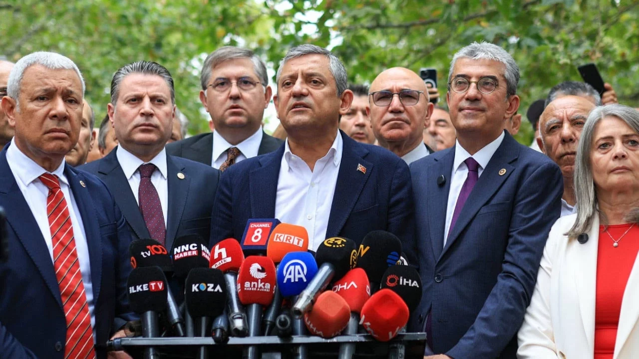 Özgür Özel'den YENİ Parti mesajı: Yolumuz iktidar yoludur