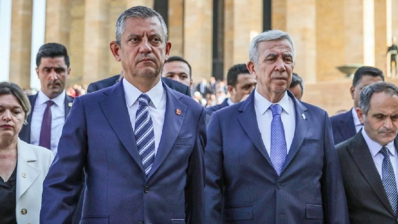 Mansur Yavaş'tan Özel'e Yeni Parti için tebrik telefonu