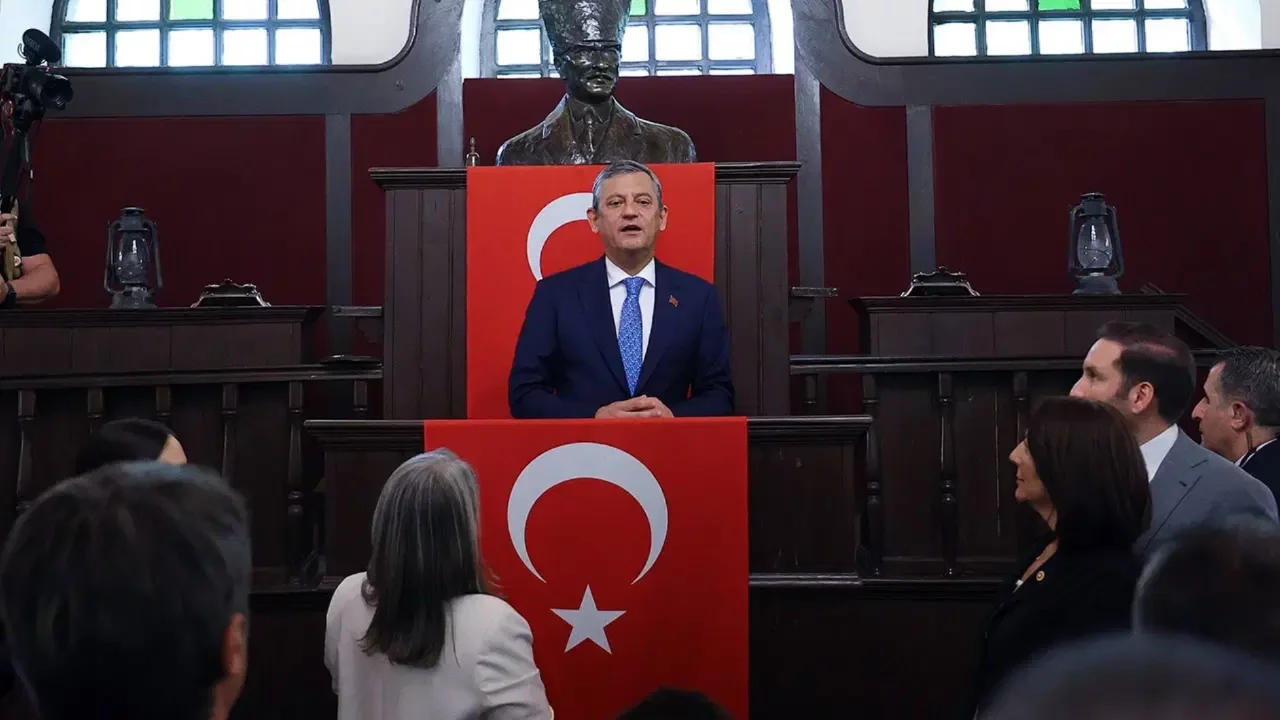 YENİ Parti'nin A Takımı belli oldu!