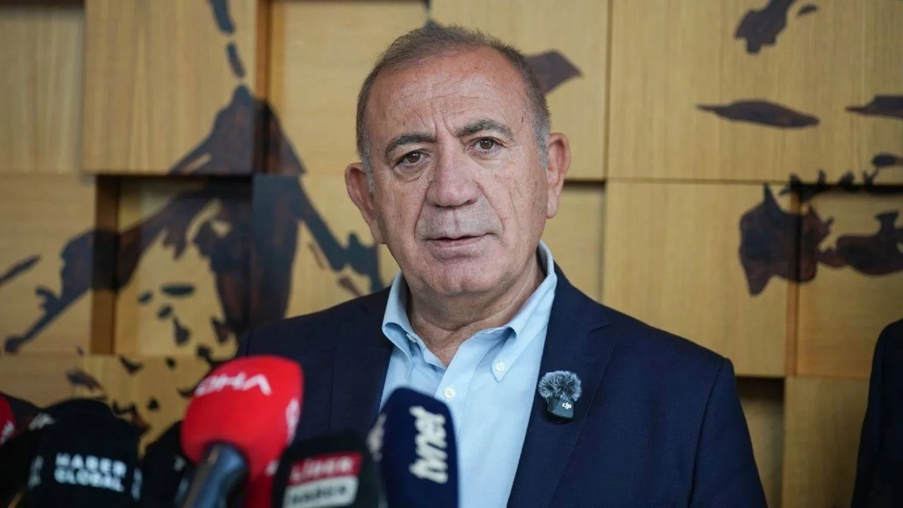 Gürsel Tekin'den 'paralı figüran' haberine yanıt!