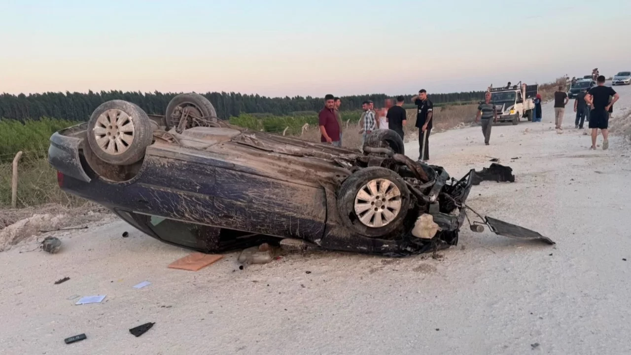 Mersin'de otomobil takla attı: 1 ölü,1 yaralı