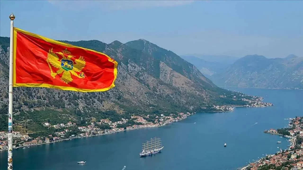 Karadağ'dan Türk vatandaşlarına vize kararı