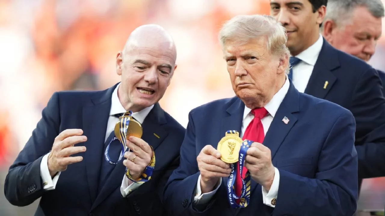 Infantino'nun Dünya Kupası'nı yatırımcılara satma planına UEFA'dan tepki