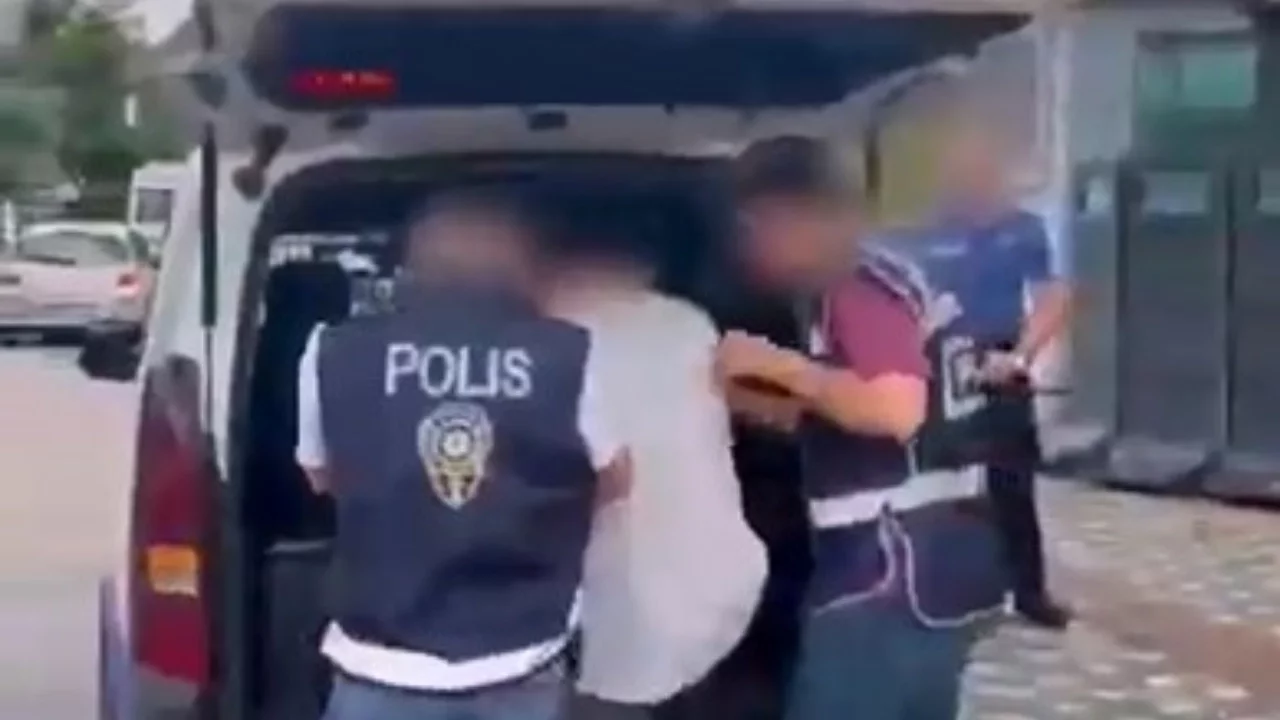 Bursa'da 61 yıla yakın hapis cezası bulunan 7 firari yakalandı