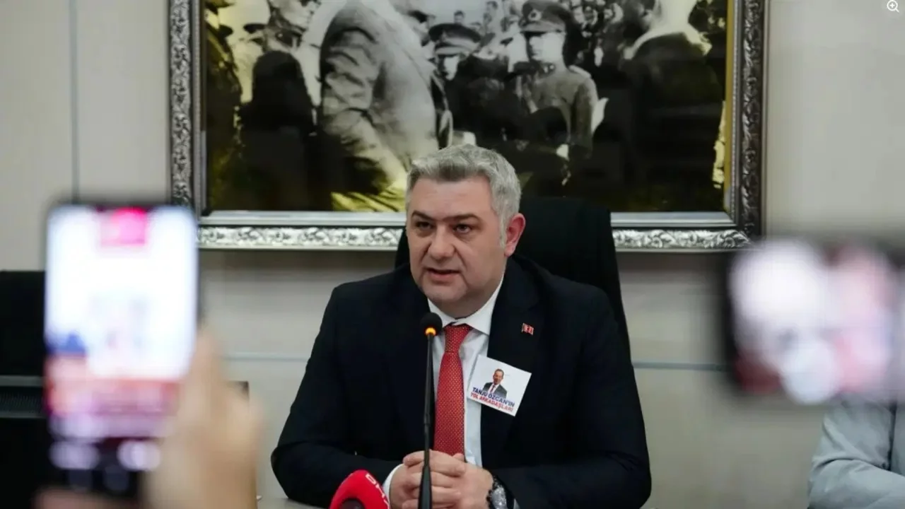 Bolu Belediye Başkan Vekili CHP'den istifa etti