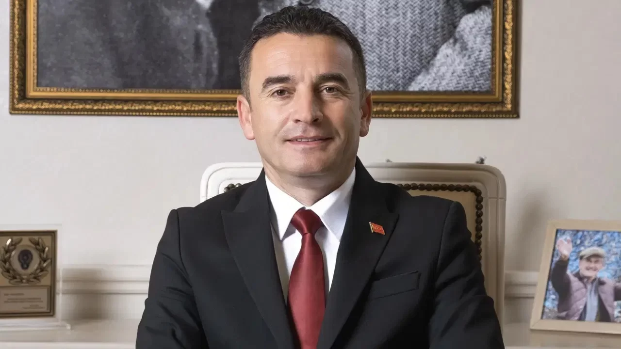 Sivrihisar Belediyesi, CHP'den ayrılmama kararı aldı