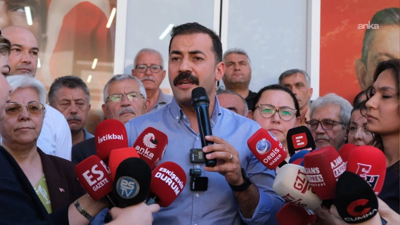 YENİ Parti Eskişehir bürosu açıldı: 14 ilçe başkanı CHP'den istifa etti!