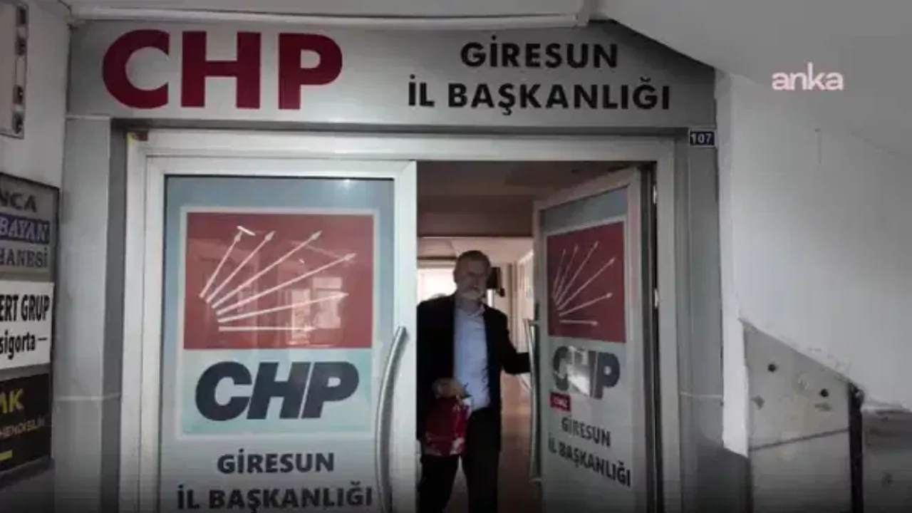 CHP Giresun'a il başkanı atanmadı, il binasının anahtarı genel merkeze kargolandı
