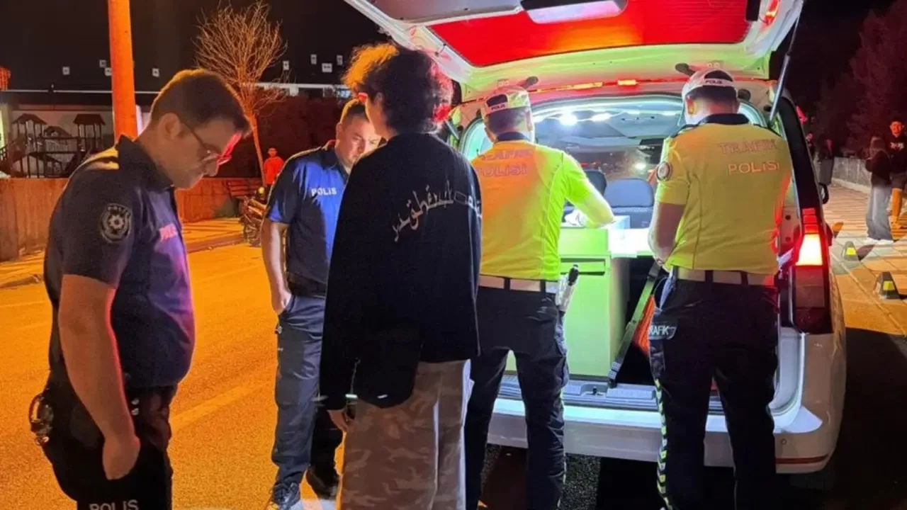 Alkollü sürücü '4-5 saat önce içmiştim' dedi: 25 bin lira ceza yedi