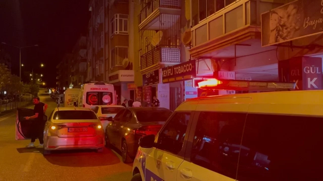 Bursa'da 2 çocuk annesi kadın evde göğsünden vurulmuş halde bulundu