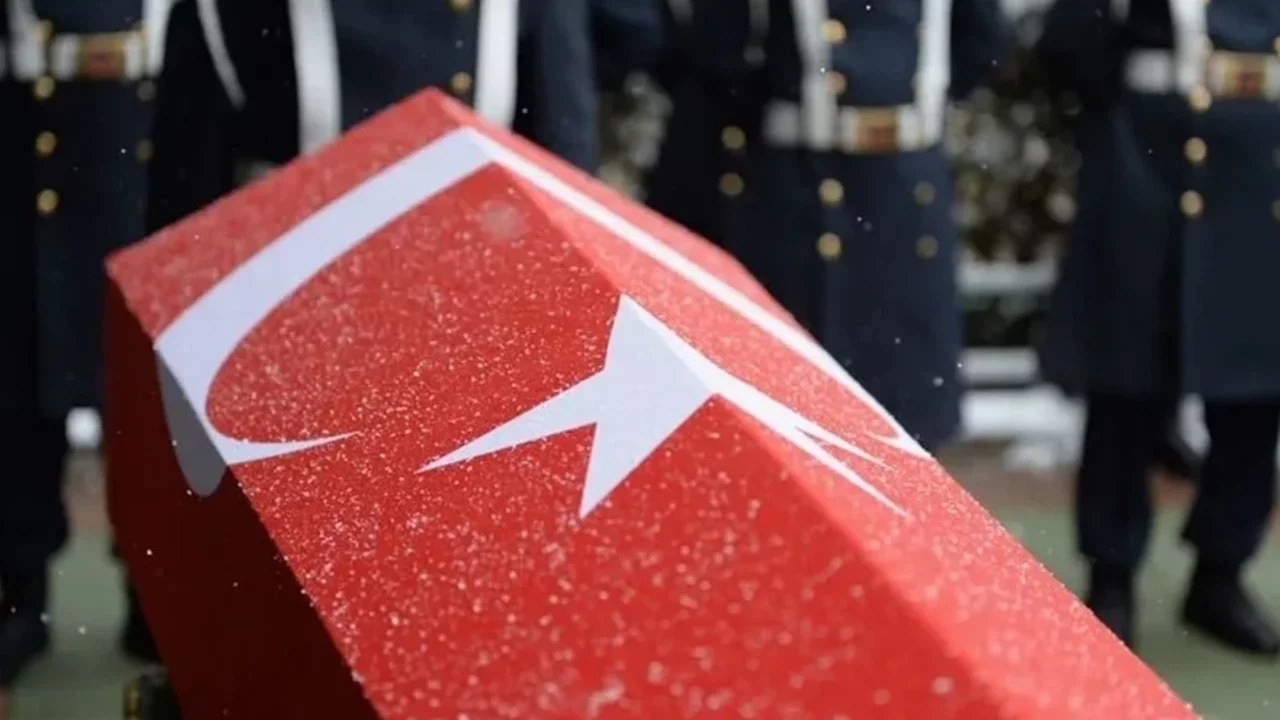 Görevi başındayken rahatsızlanan polis memuru şehit oldu