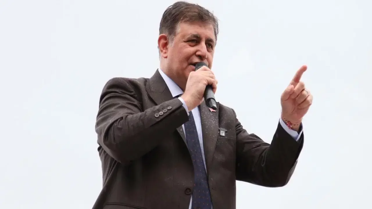AK Parti'ye geçeceği iddia edilmişti: Cemil Tugay'dan dikkat çeken açıklama