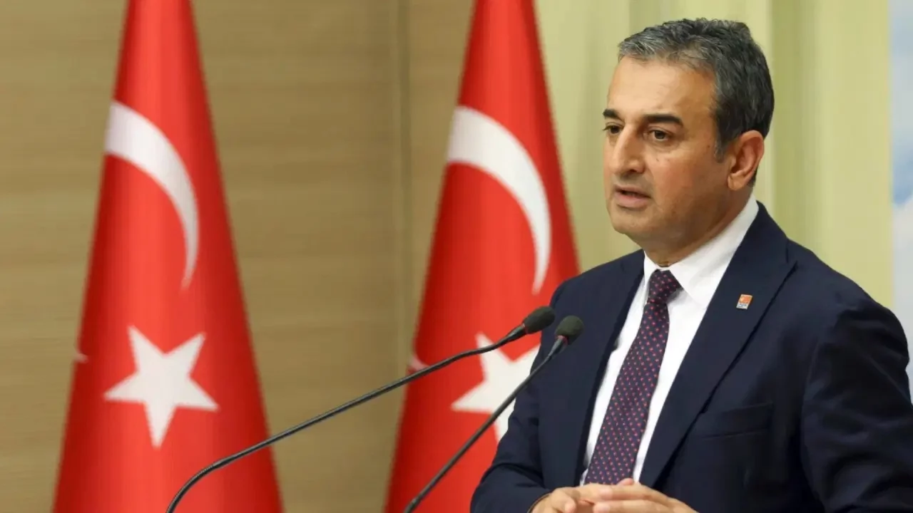 Burhanettin Bulut'tan YENİ Parti'nin resmi hesapları hakkında açıklama