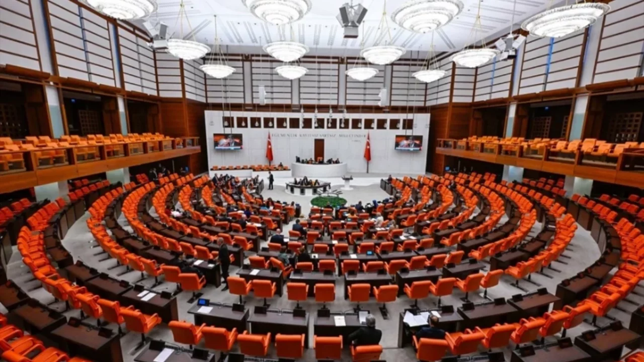 Öğrenci affı düzenlemesi: İlk 13 madde kabul edildi