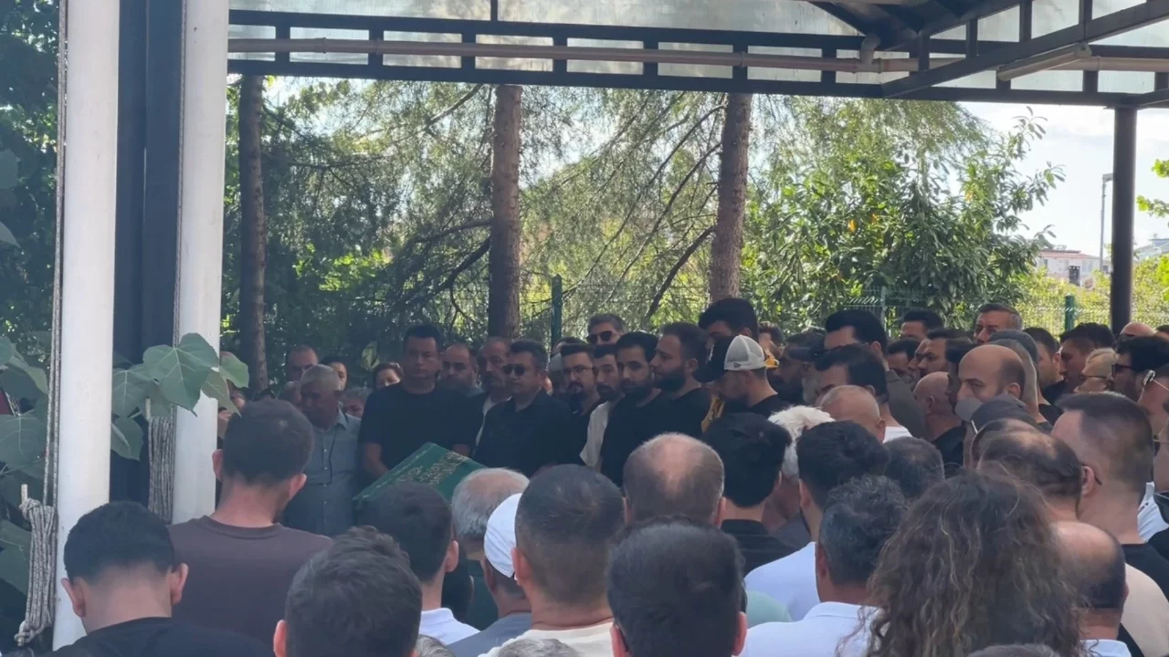 Eren Kaşıkçı, memleketi Tokat'a son yolculuğuna uğurlandı