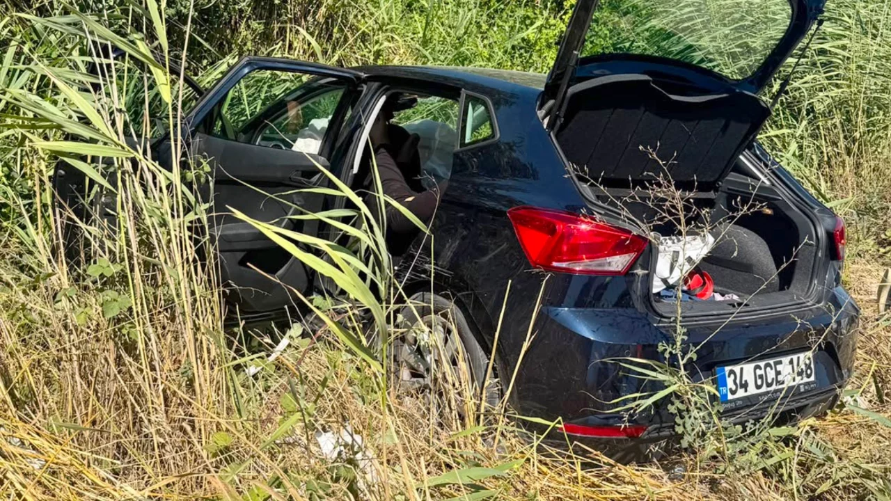 Bursa'da Karacabey'de otomobil sulama kanalına devrildi: 6 yaralı