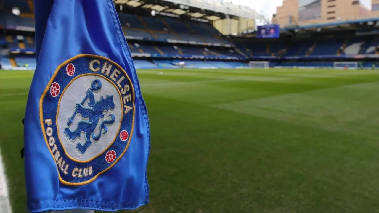 Premier Lig ekibi Chelsea'ye iki dönem transfer yasağı ve 10 milyon Sterlin'lik dev ceza