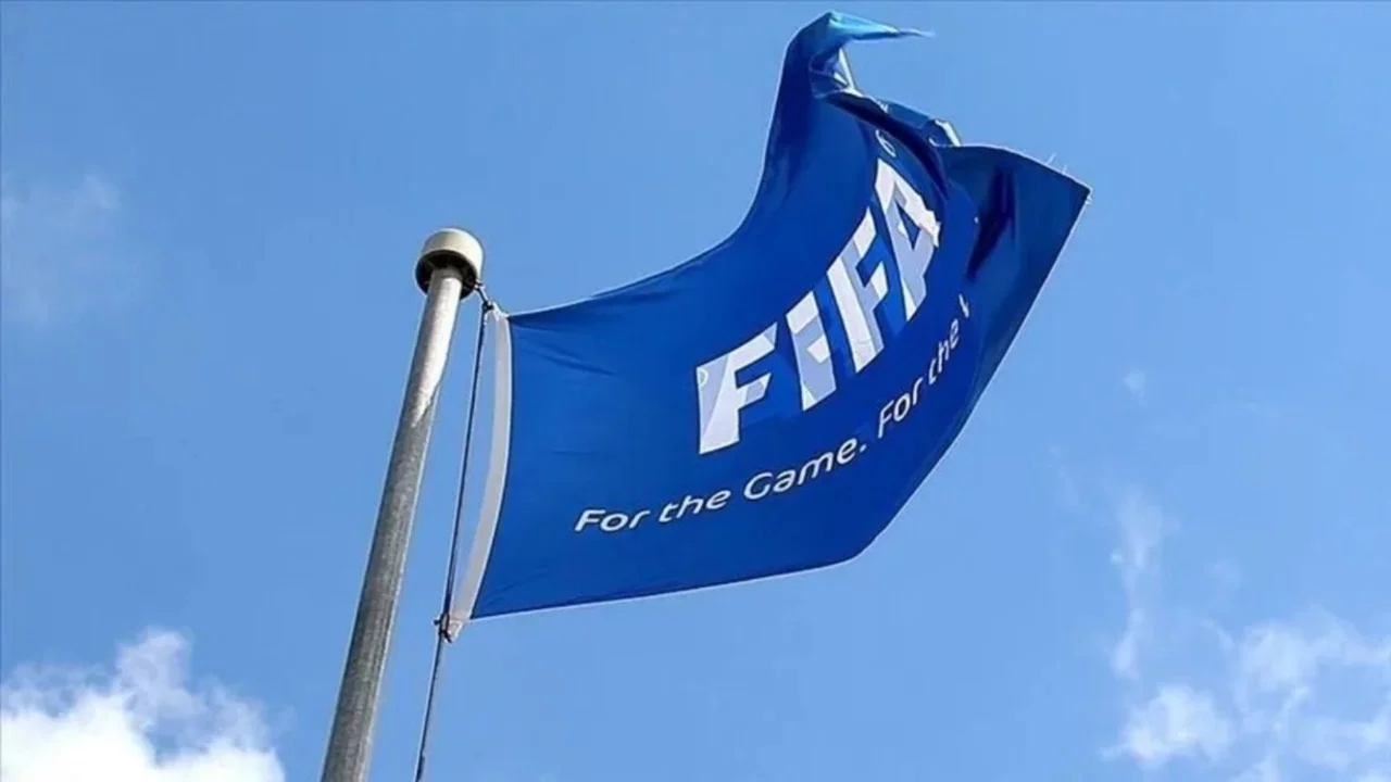 FIFA'dan 4 Türk takımına transfer yasağı