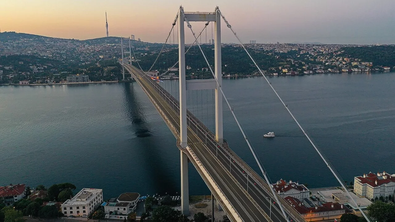 15 Temmuz Şehitler Köprüsü'nde geçici trafik düzenlemesi