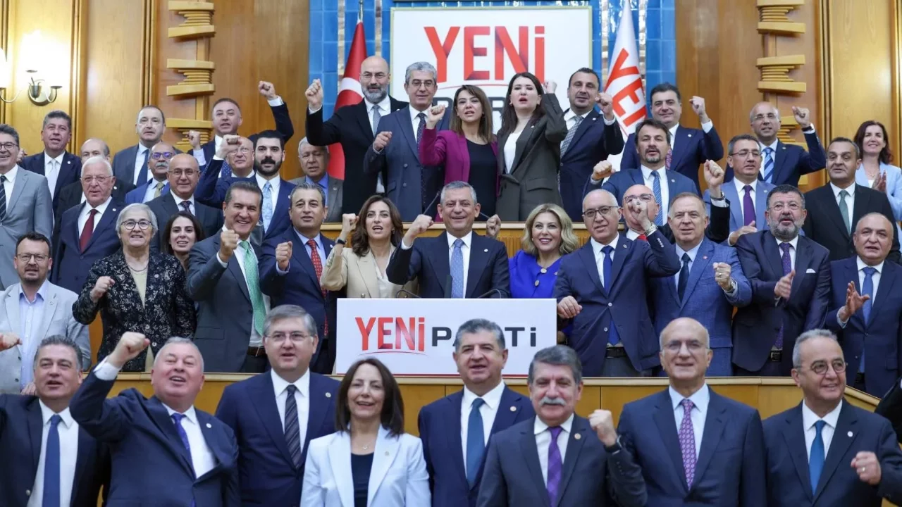 Yeni Parti'den sahte bağış sayfası uyarısı