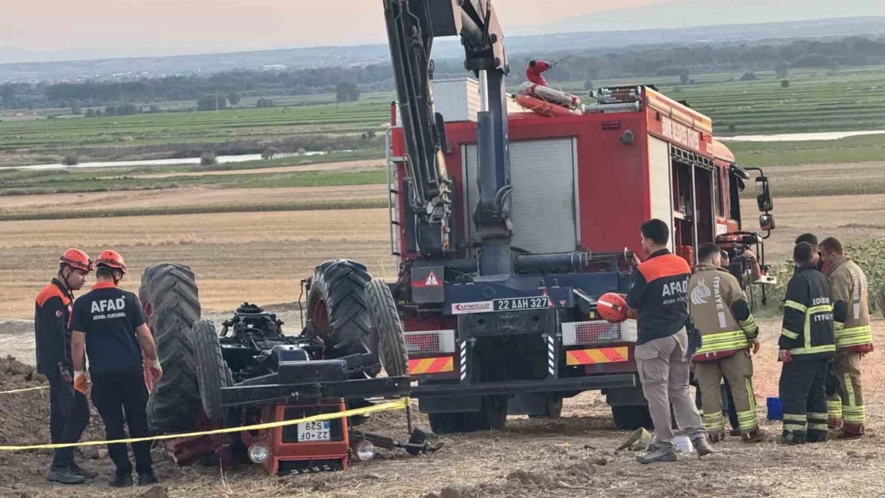 Edirne'de traktörün altında kalan çift yaşamını yitirdi