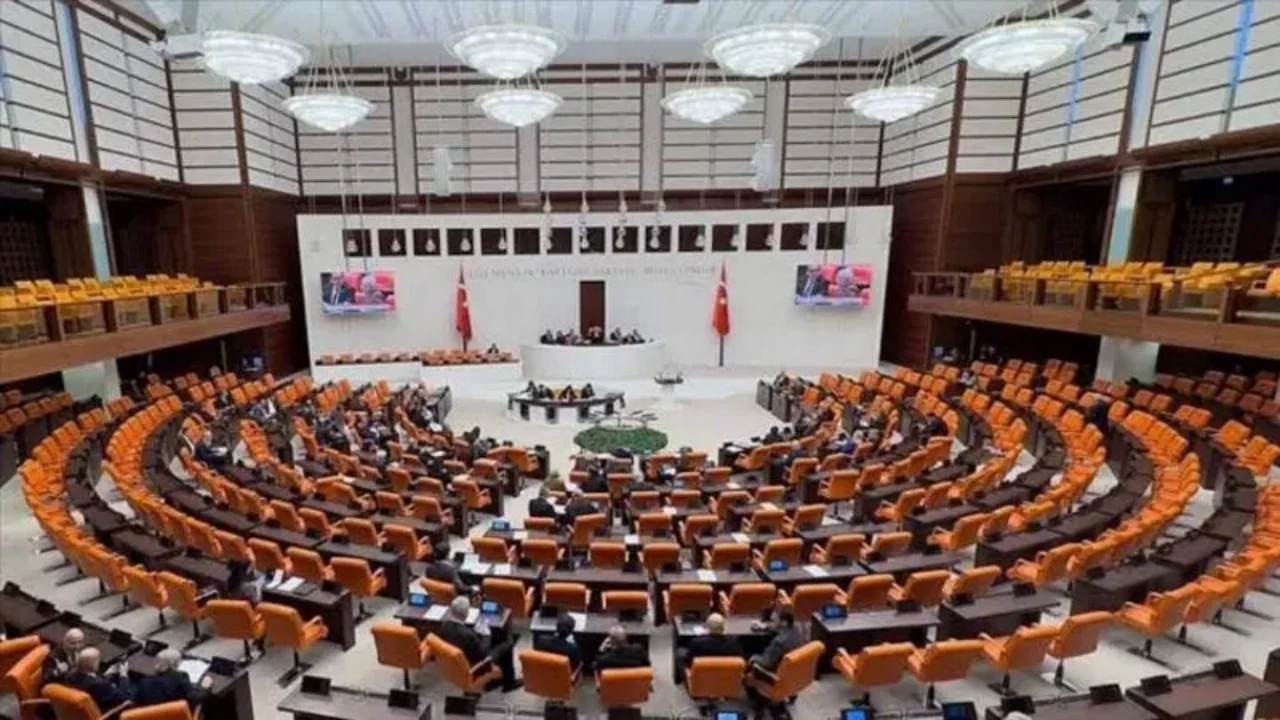 TBMM'de bu hafta; çerçeve yasa ile ilgili teklif sunulacak, Genel Kurul'da suça sürüklenen çocuklarla ilgili teklif görüşülecek