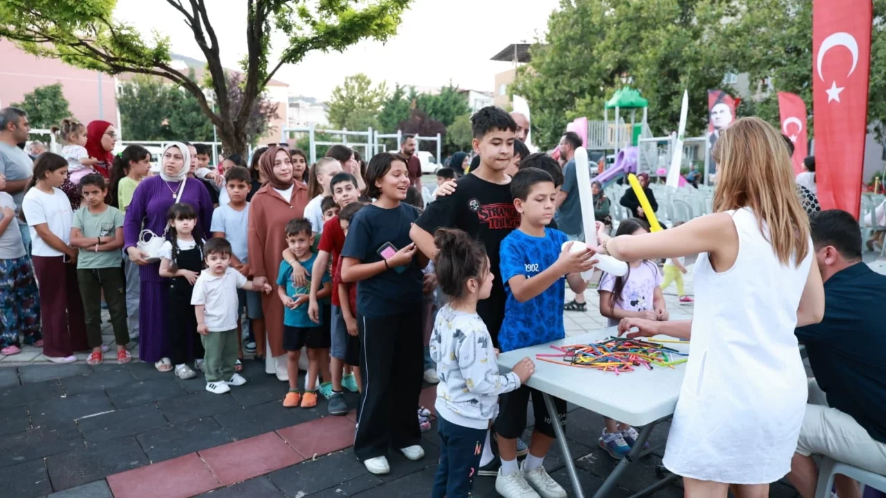 "Osmangazi'de Yaz Mahalle Şenlikleri" tüm coşkusuyla devam ediyor