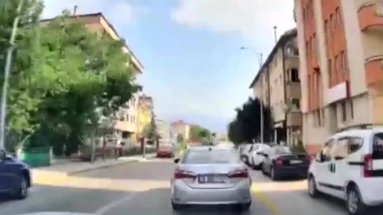 Camdan çöp attı, kameraya yakalandı: Cezası gönderildi