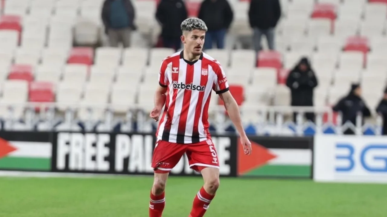 Bursaspor yeni transferini duyurdu