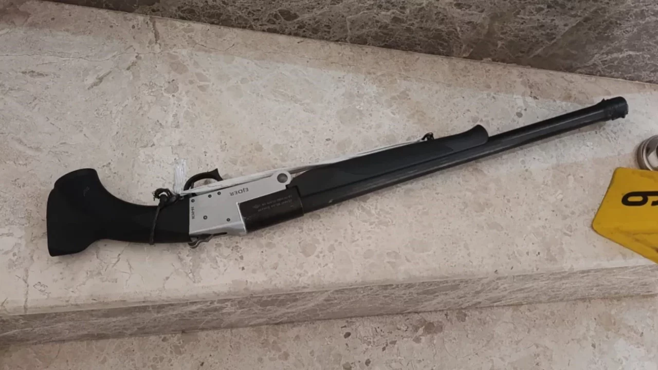 Tartıştığı oğlunu pompalı tüfekle öldürdü