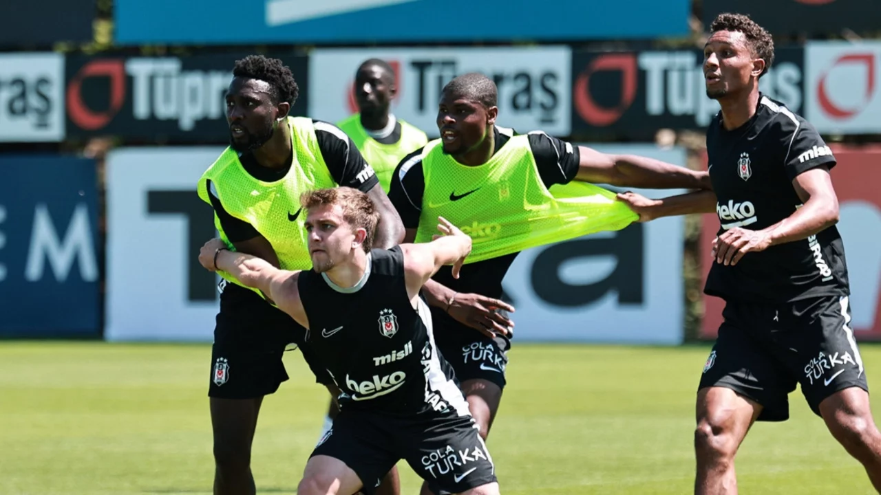 Beşiktaş'ta Hradec Kralove maçı hazırlıkları devam etti