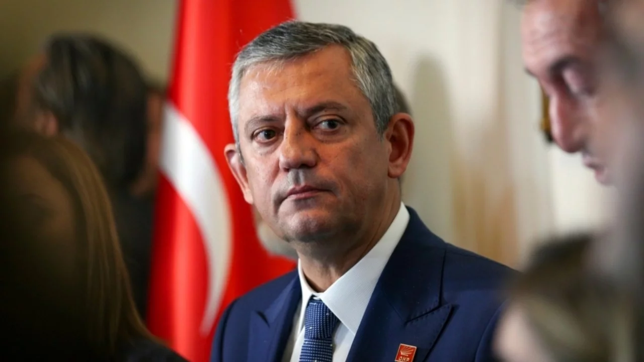 Özgür Özel ve Veli Ağbaba hakkında düzenlenen fezleke Adalet Bakanlığı'na gönderildi!