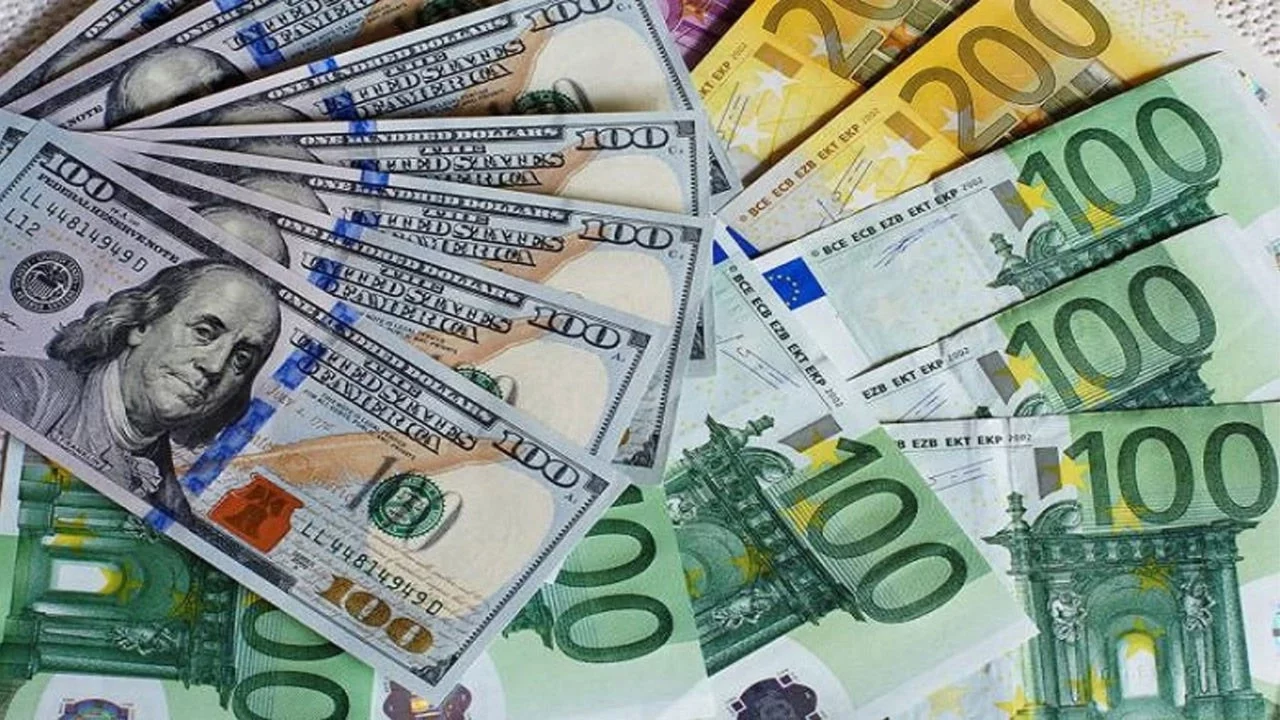 Dolar ve euro güne yükselişle başladı