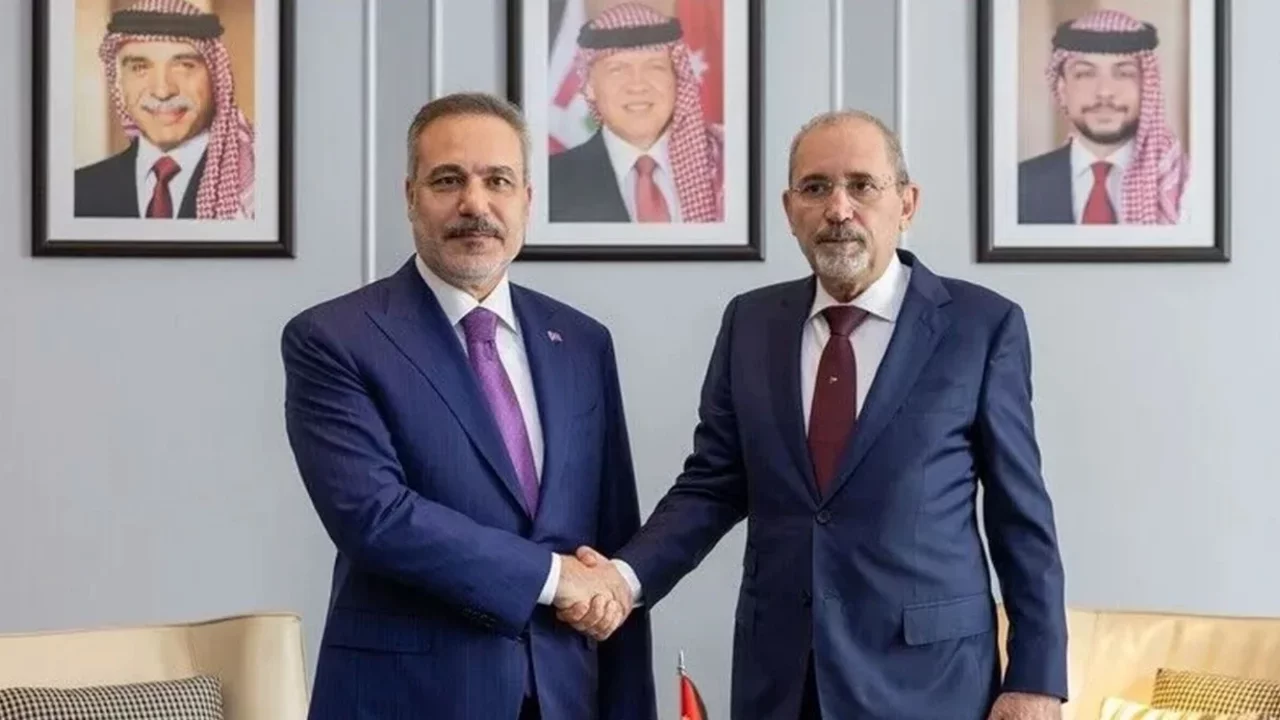 Dışişleri Bakanı Fidan, Ürdün Dışişleri Bakanı Safedi'yle görüştü