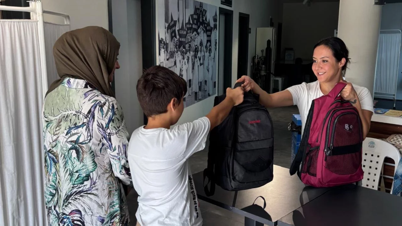Nilüfer Belediyesi'nden ilk ve ortaöğretim öğrencileri için kırtasiye desteği