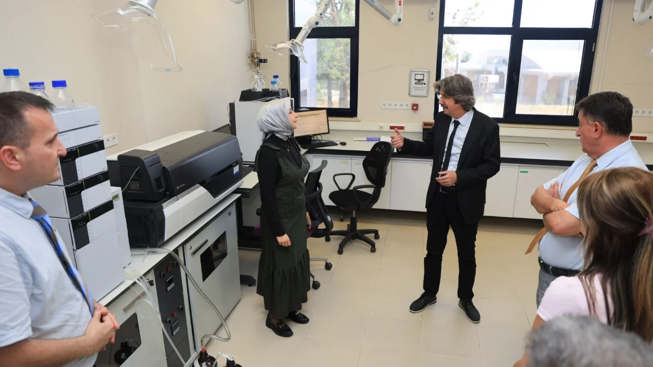 Bursa Uludağ Üniversitesi'nin laboratuvarları tam kapasite ile sektörün hizmetinde