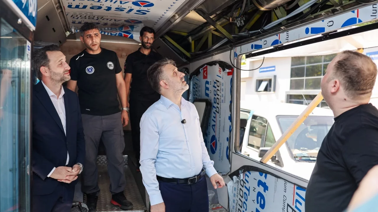 Bursa Büyükşehir Belediyesi'nden afetlere hazır iki yeni mobil araç