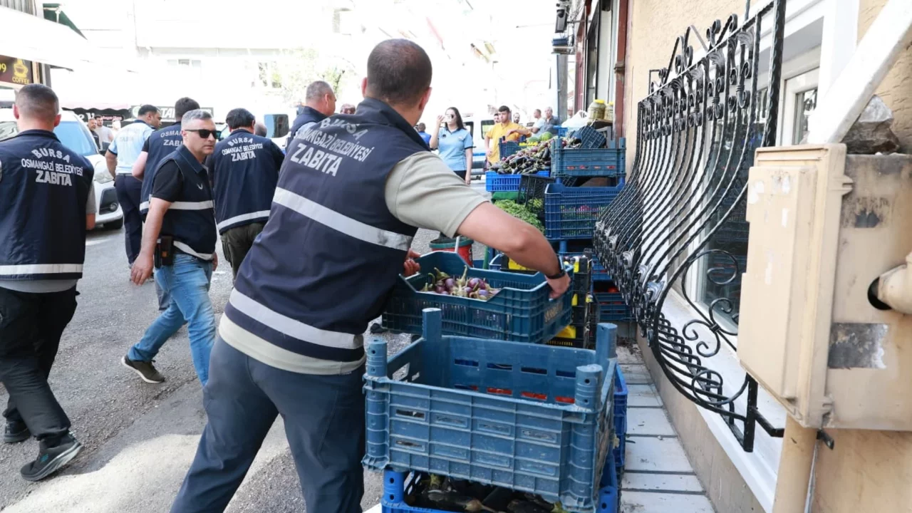 Osmangazi Belediyesi'nden kaldırım işgallerine yönelik denetim