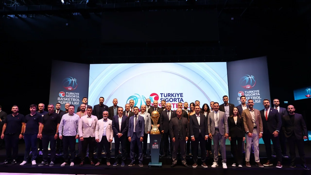 Basketbol Süper Ligi'nde yeni sezonun fikstür kura çekimi yapıldı