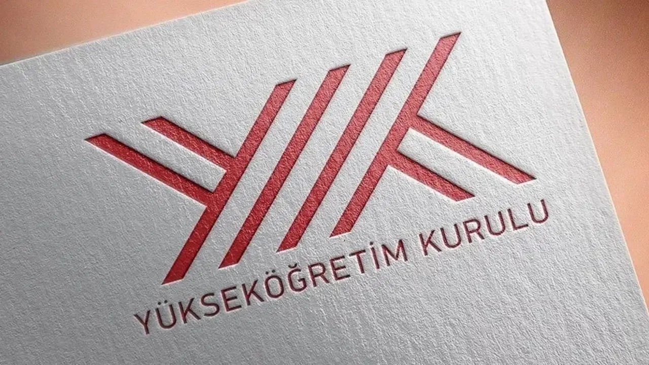 YÖK'ten uluslararası mezunlara 2 yıllık ikamet hakkı
