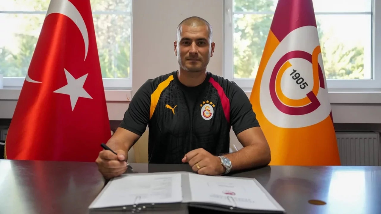 Eren Derdiyok yıllar sonra Galatasaray'da