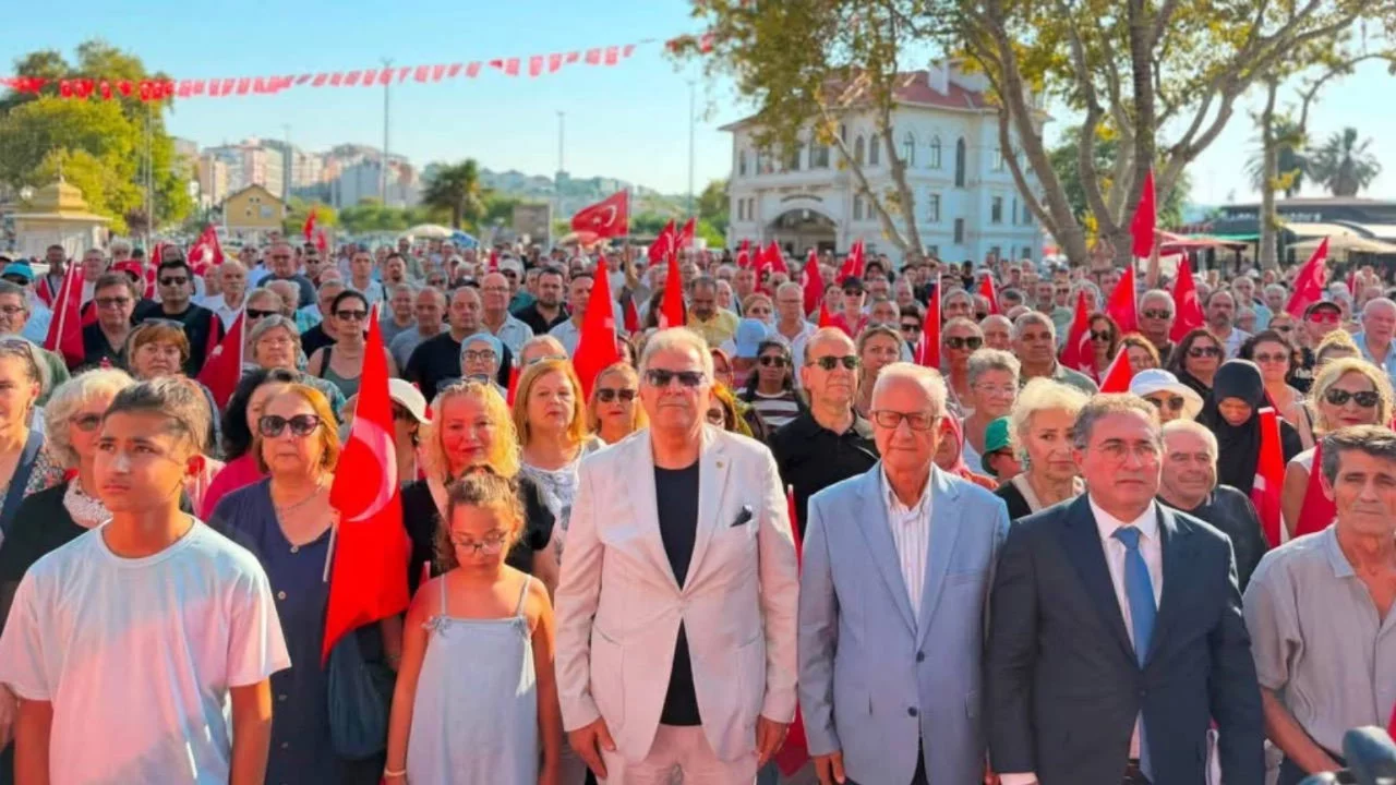 Bandırma'da CHP'den toplu istifa