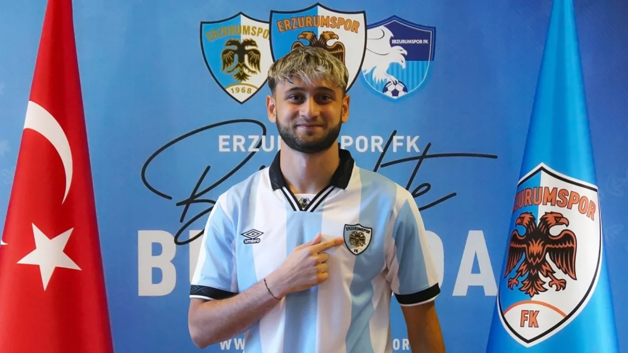 Erzurumspor FK, Azerbaycanlı milli golcü Nariman Akhundzada'yı transfer etti