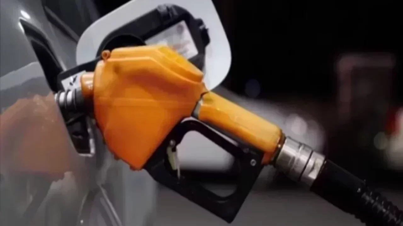 Akaryakıta zam ya da indirim var mı?