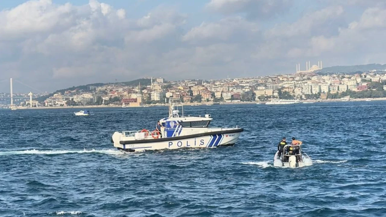 İstanbul Fatih'te denizde boğulma tehlikesi geçiren çocuk hastaneye kaldırıldı