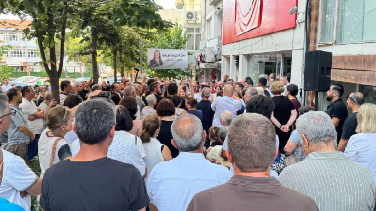 YENİ Parti Manisa İl Örgütü başkanı için sokakta: Bunun adı soruşturma değil, hedef göstermek