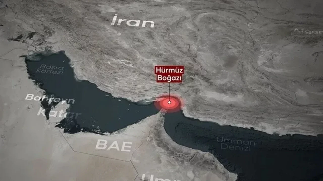 İran'dan Hürmüz açıklaması: Boğazın açılması diğer şartlara bağlı